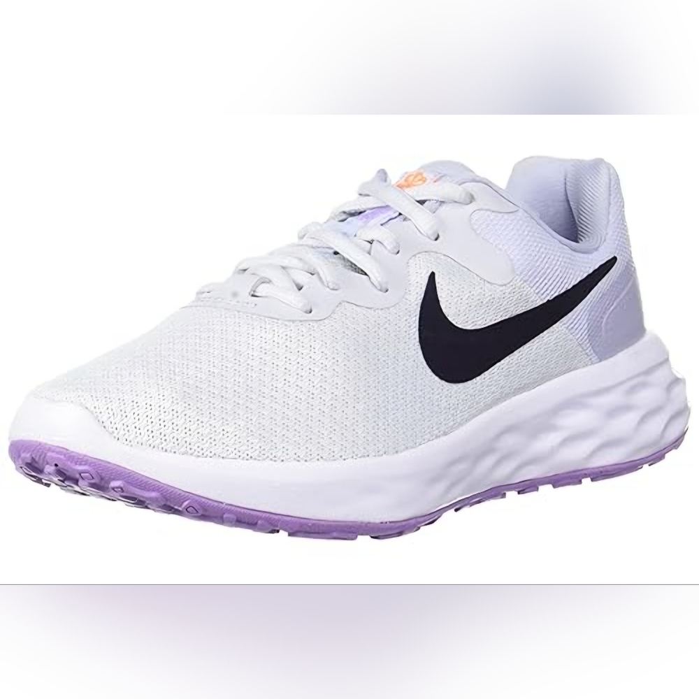 NIKE Womans Revolution 6 NN